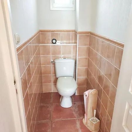 Maison De Confortable Avec Jardin Et Terrasse Au Lavandou 펜션 르 라방두