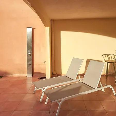 펜션 Maison De Confortable Avec Jardin Et Terrasse Au Lavandou