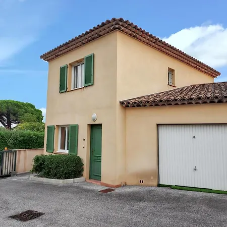 Maison De Confortable Avec Jardin Et Terrasse Au Lavandou Feriehus